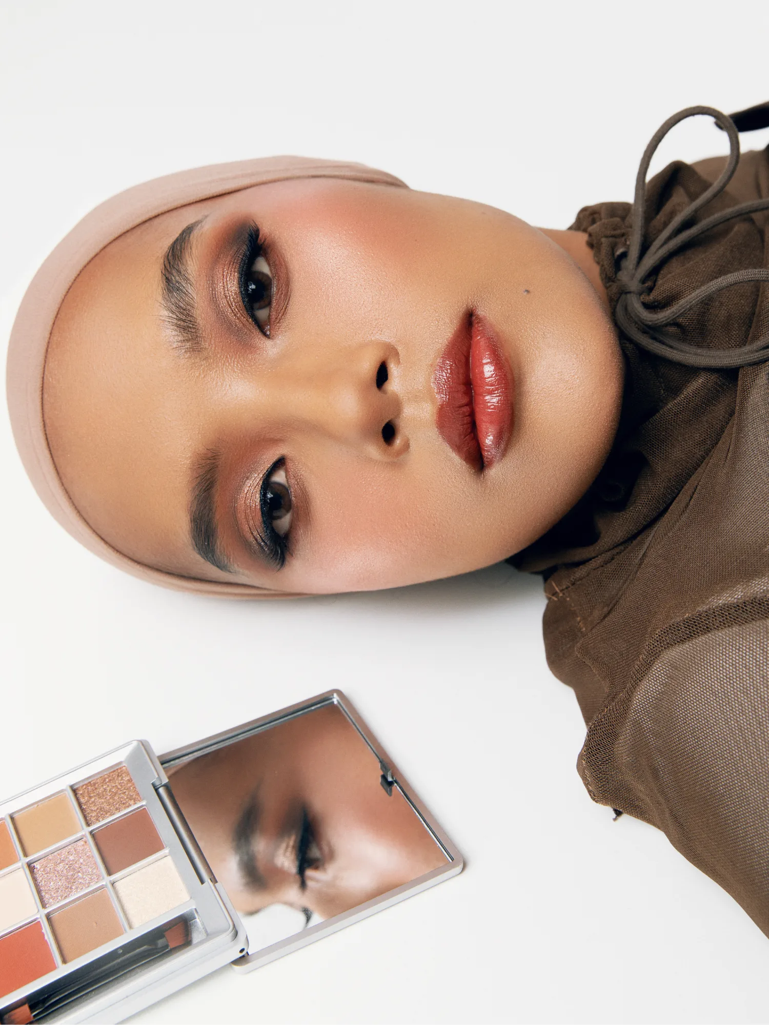 BASE Aura Wonders Eyeshadow Palette